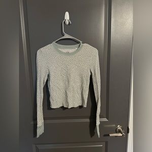 PacSun cropped shirt